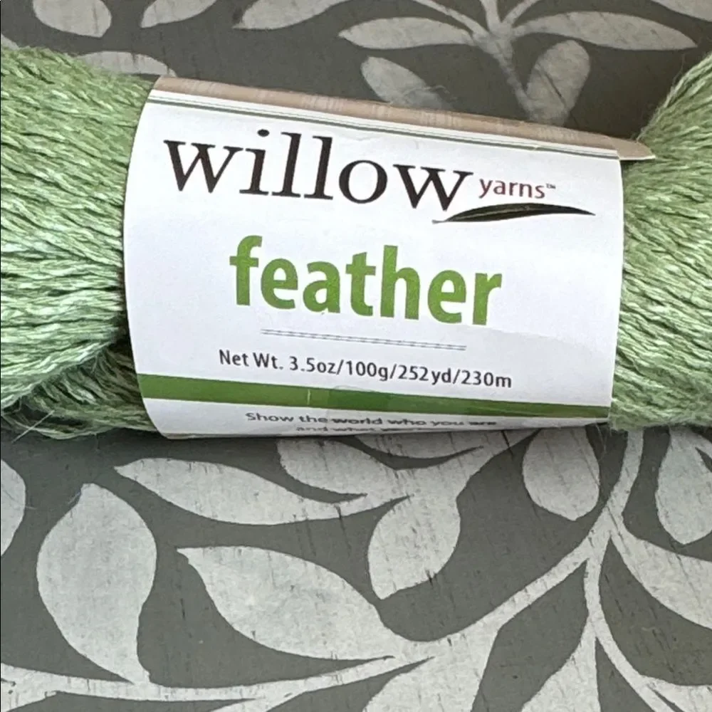 Willow Yarn Skein in Parakeet Linen Cotton Blend